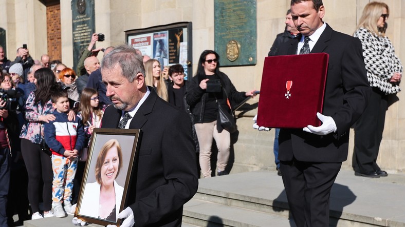 Jarosław Kaczyński przemawiał na pogrzebie Barbary Skrzypek. „Nigdy sobie nie wybaczę”