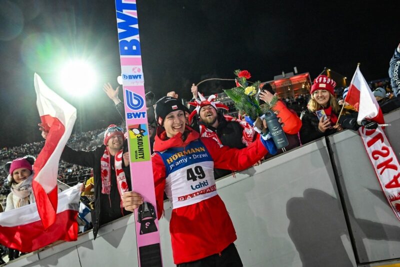 Paweł Wąsek z pierwszym podium w karierze!