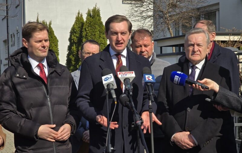 Posłowie PiS: Mamy gigantyczny skandal Rafała Trzaskowskiego