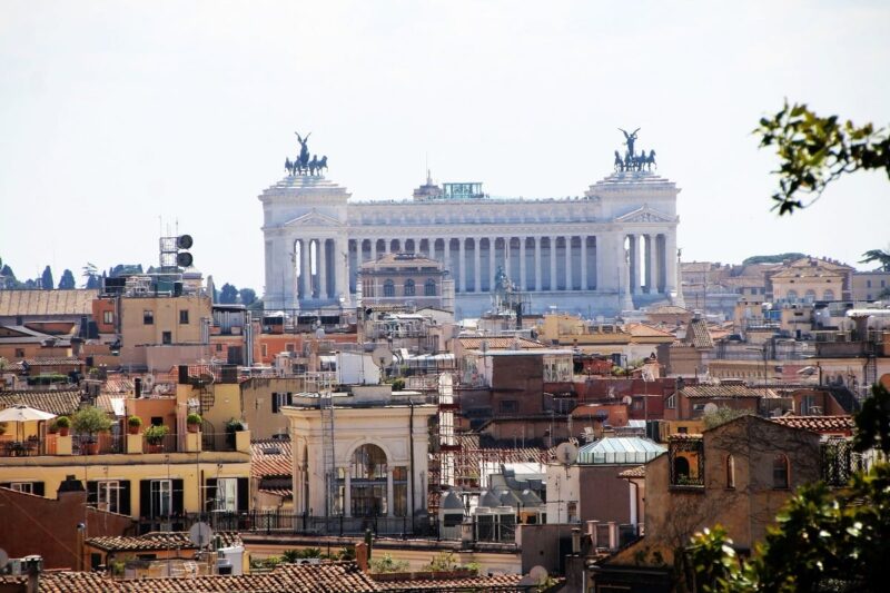 Legenda włoskiej piłki wybiera się do Rosji. Burza w kraju