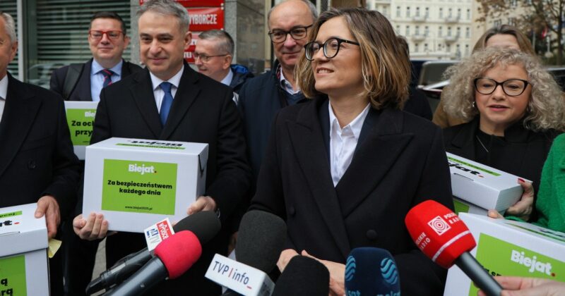 Zgrzyty w Lewicy. Partia potyka się „o własne kłody”. „Magda haruje w kampanii, a koledzy bronią kolegi”