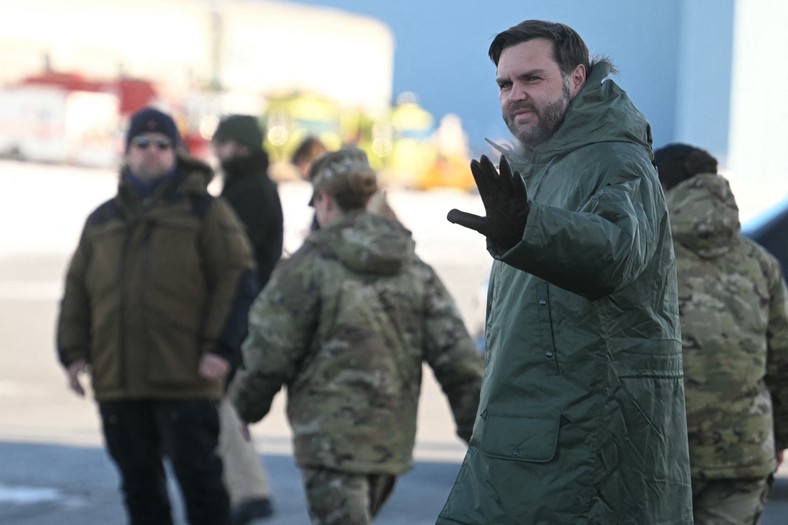 Delegacja USA przybywa na Grenlandię. Nowy premier apeluje o jedność. „Musimy odłożyć na bok nieporozumienia i różnice”
