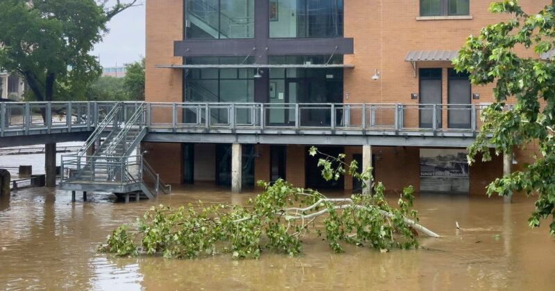 Tragiczne powodzie na pograniczu USA i Meksyku. Co najmniej trzy ofiary