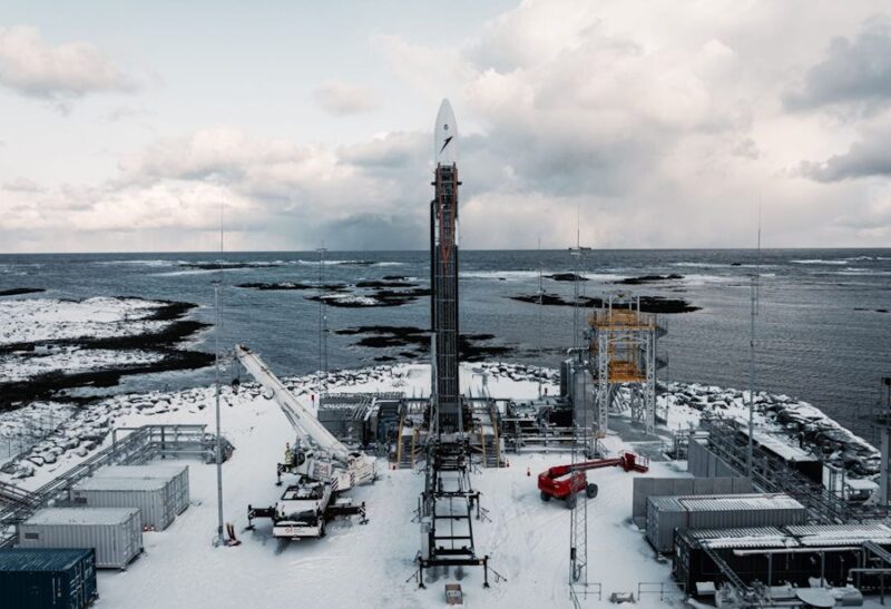 Pierwsza próba startu rakiety Spectrum zakończona eksplozją