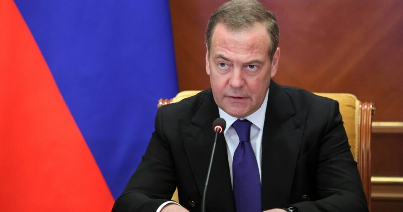 Dmitrij Miedwiediew przeszedł samego siebie. „Najlepszym lekarstwem są rosyjskie rakiety”