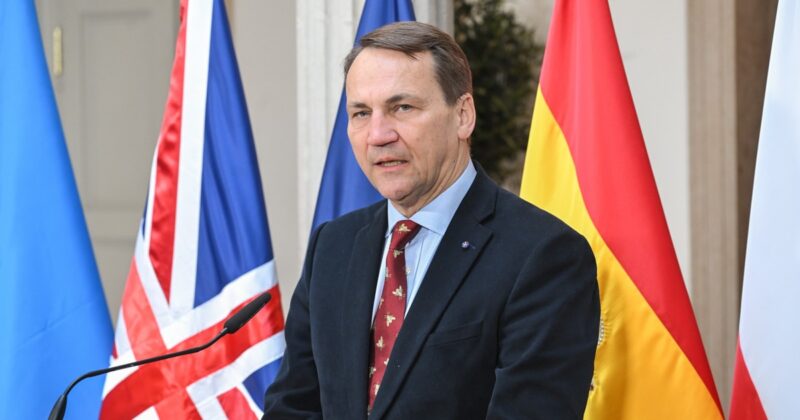 Radosław Sikorski chce wyznaczyć datę Władimirowi Putinowi. „Nie możemy czekać”