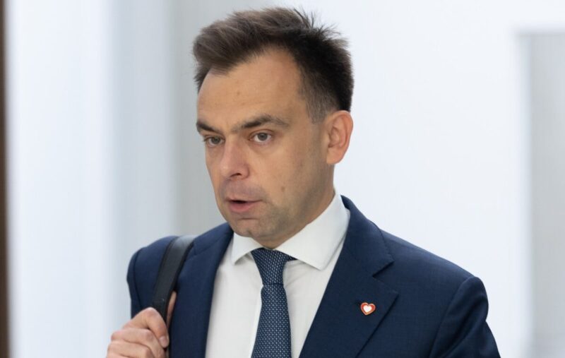 Domański cieszy się z niższej inflacji. To efekt „zabiegów”