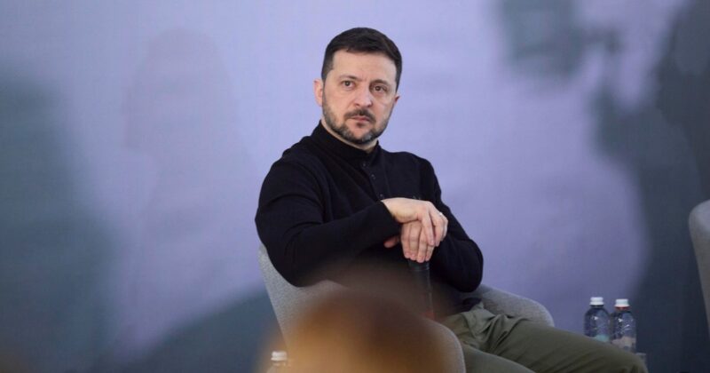 Prezydent Zełenski z wizytą w obwodzie czernihowskim. „Nikt z nas nigdy nie zapomni ani nie wybaczy Rosji tego, co zrobiła”