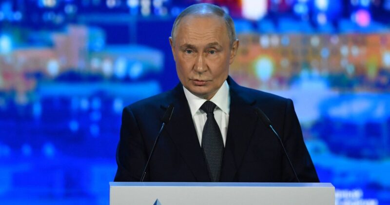 „Dezerterzy i renegaci”. Putin wypowiada wojnę własnym obywatelom. „Nie będą w stanie uniknąć sprawiedliwości”