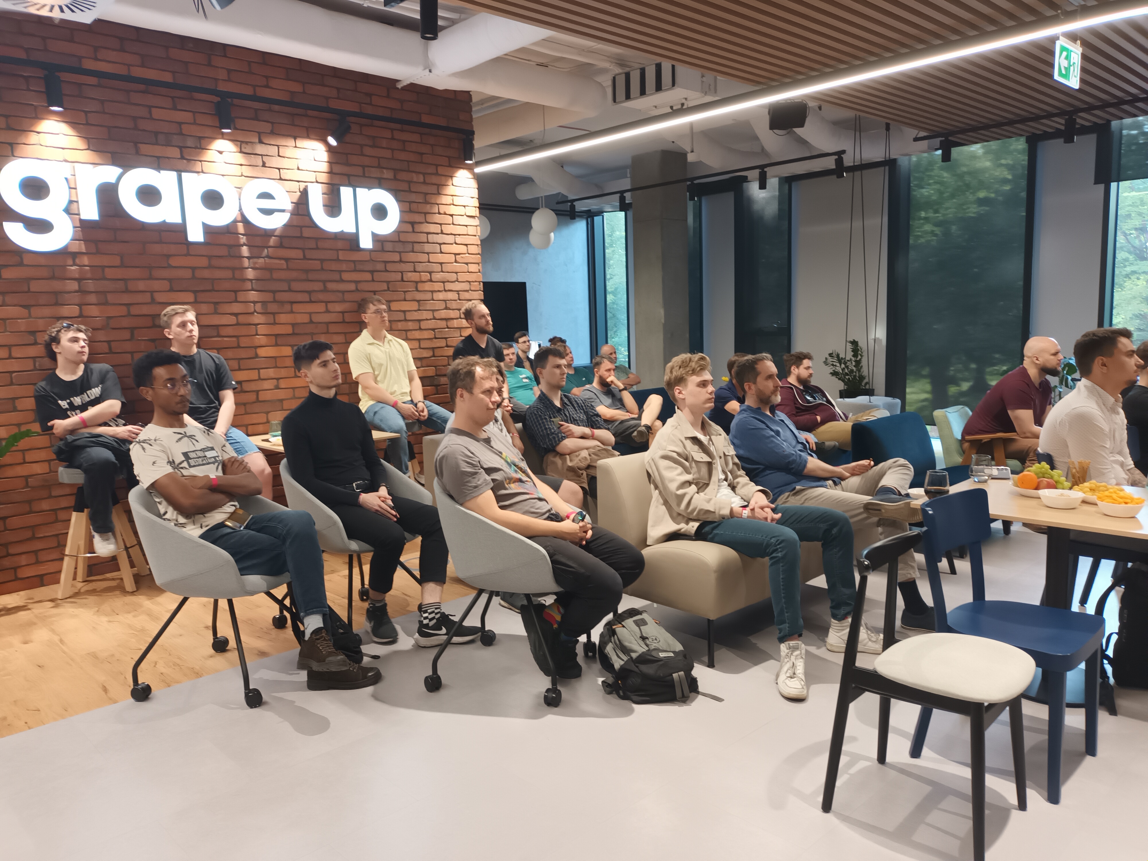 Domowe sieci i nowe rozwiązania Elasticsearch na wrocławskim MeetUpie