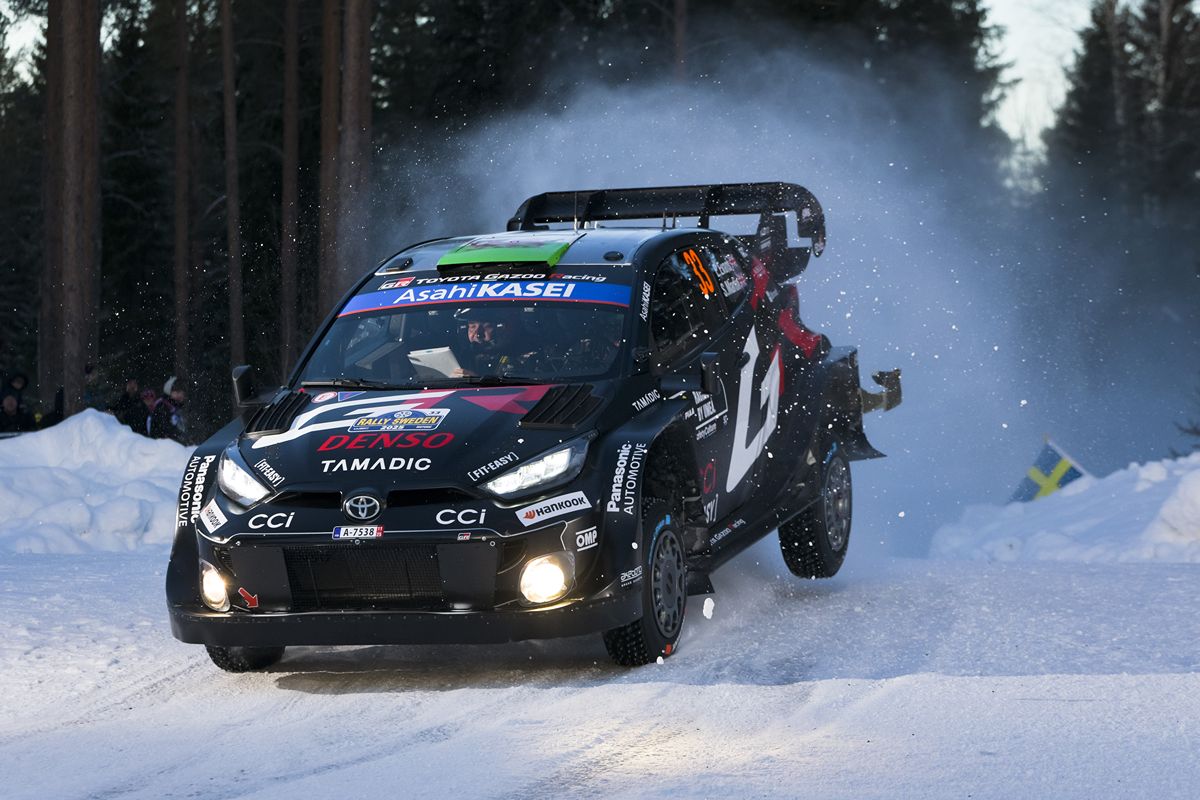 Evans triumfuje w Rajdzie Szwecji i obejmuje prowadzenie w WRC