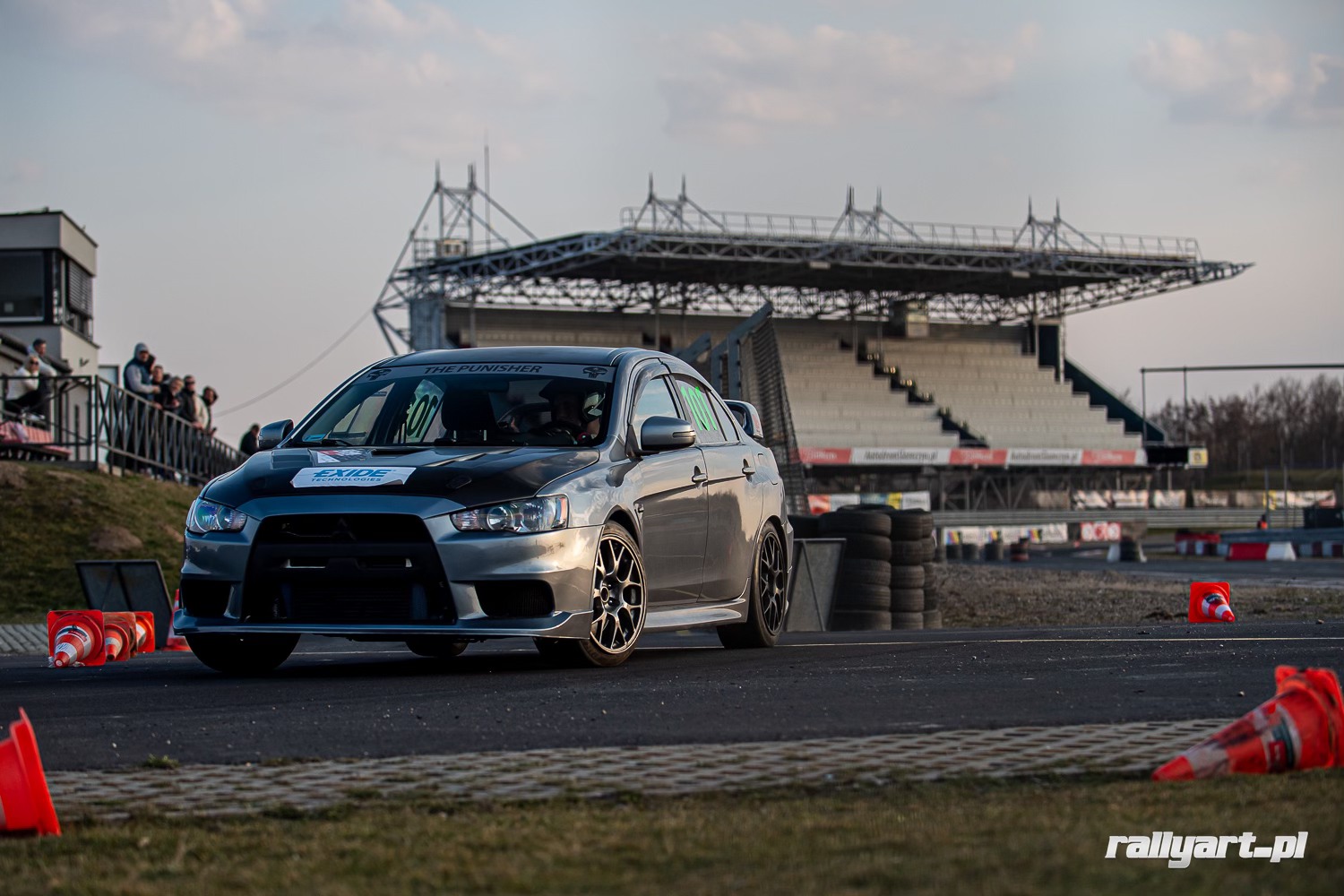 Lancery vs GR Yarisy – asfaltowa batalia w Słomczynie