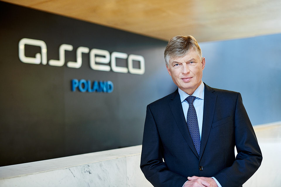 Asseco stawia na outsourcing IT – strategiczne przejęcie Infocomp