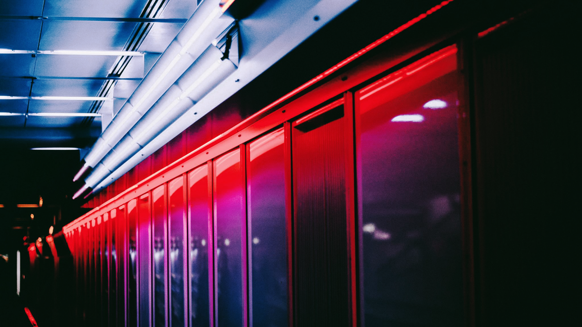 Nowy ThinkEdge SE100 – Lenovo rozwija ofertę serwerów brzegowych