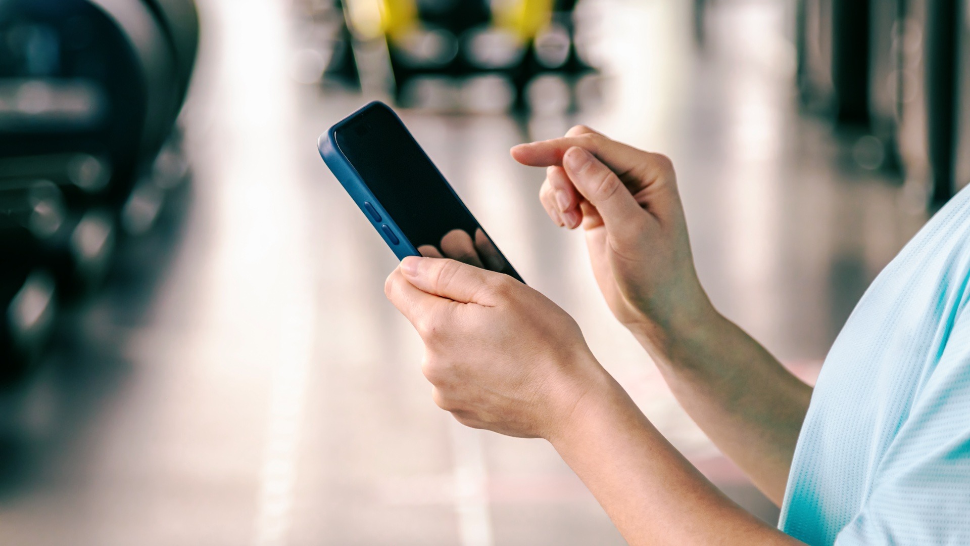 Rynek telefonów w 2024 – Apple liderem, Xiaomi i OPPO rosną, Samsung traci