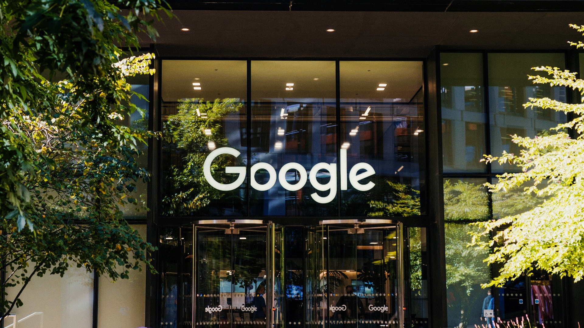 Google uparł się na przejęcie Wiz, tym razem za 30 mld dolarów. Dlaczego tak mu zależy?