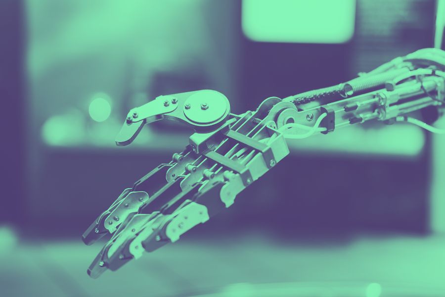 Sztuczna inteligencja w biznesie – szanse, wyzwania i zagrożenia